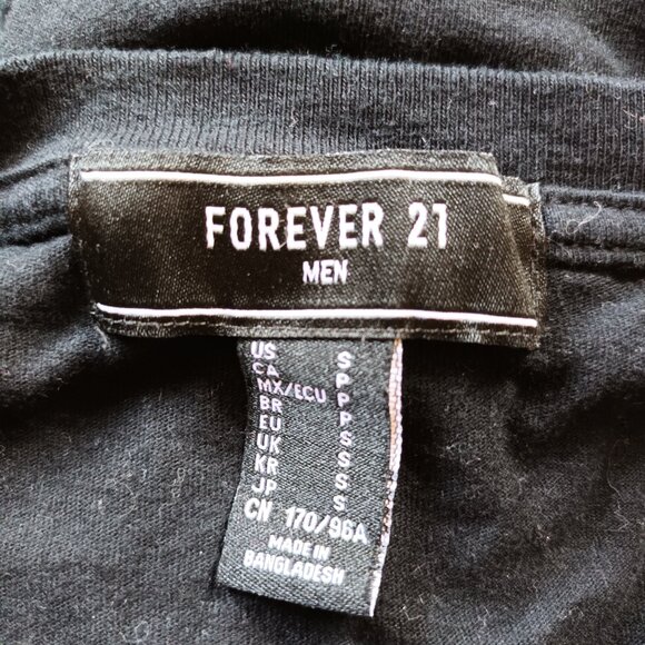 Forever 21 Mens Basic Tee - Picture 3 of 3